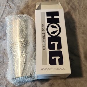 HOGG 30 oz Strawbler Tumbler NIB